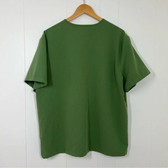 Figs Green Leon Scrub Top - Picture 9 of 15